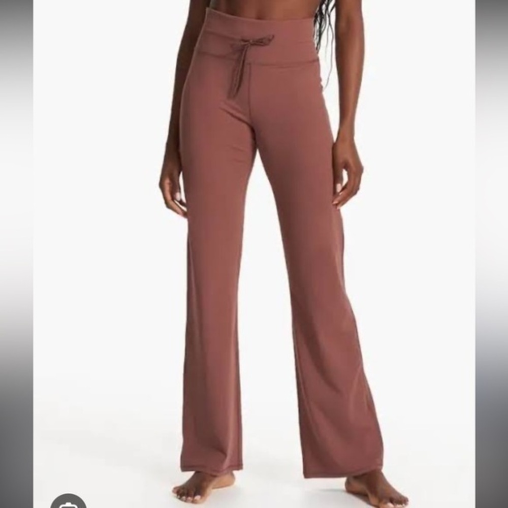 Vuori Daily pant Hazelnut brown stretchy soft Size L